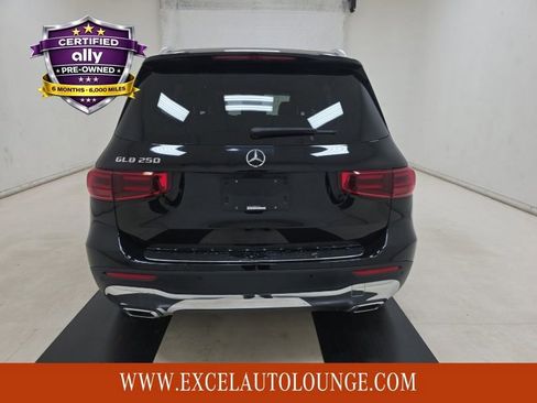 Used 2024 Mercedes-Benz GLB 250 image 4