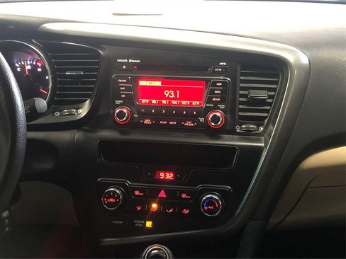 Used 2011 Kia Optima LX w/ Convenience Pkg image 23