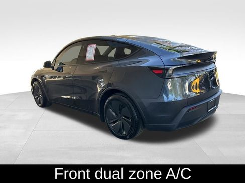 Used 2026 Tesla Model Y 2WD image 4