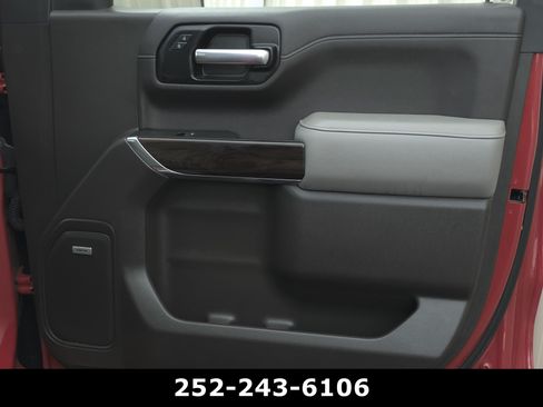 Used 2021 GMC Sierra 1500 SLT w/ SLT Premium Plus Package AWD/4WD image 40