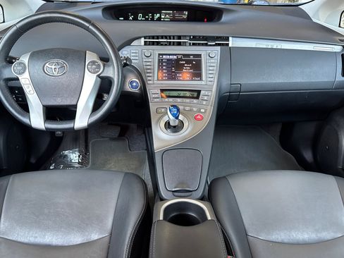 Used 2014 Toyota Prius Prime Advanced FWD image 13