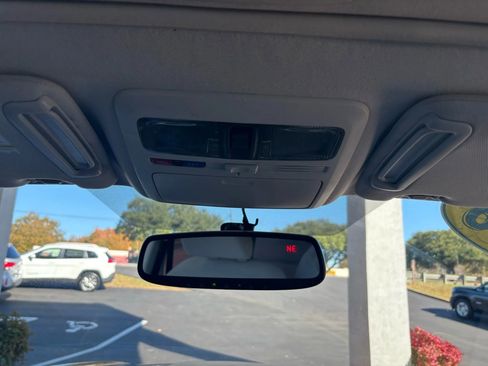 Used 2016 Subaru Forester 2.5i Premium image 19