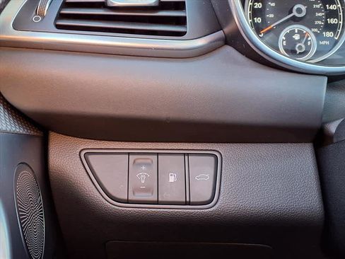 Used 2022 Genesis G70 3.3T w/ Sport Advanced Package image 23