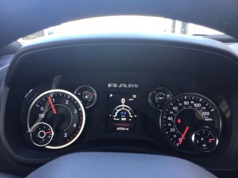 Used 2024 RAM 2500 Big Horn image 11