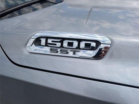 Used 2025 RAM 1500 Big Horn AWD/4WD image 10