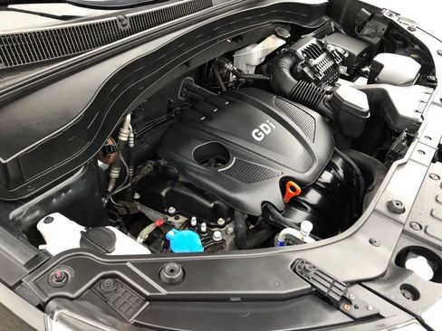 Used 2015 Kia Sorento LX image 18