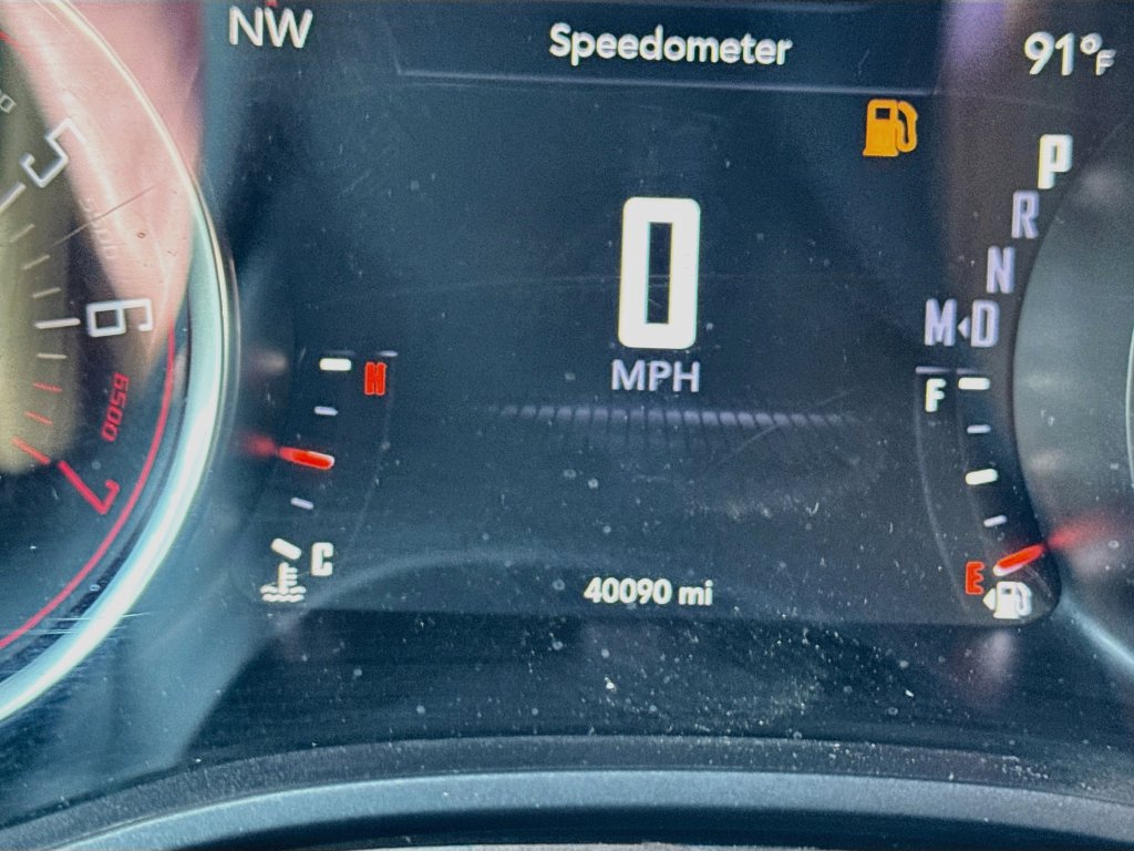 Used 2022 Dodge Challenger SXT RWD image 12