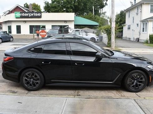 Used 2023 BMW i4 eDrive35 RWD image 4