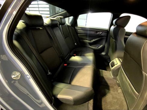 Used 2022 Honda Accord Sport image 19