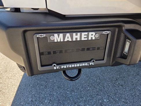 Used 2023 Ford Bronco Base image 11