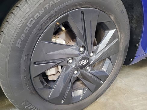 Used 2023 Hyundai Elantra SEL w/ Cargo Package FWD image 31