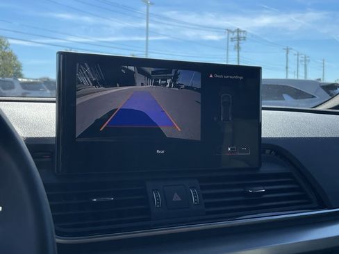 Used 2025 Audi Q5 2.0T Premium image 14