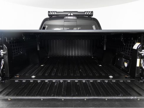 Used 2022 Toyota Tacoma TRD Sport w/ Technology Package image 20