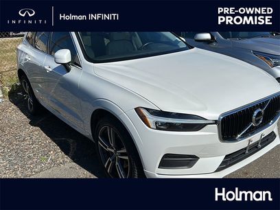 Used 2021 Volvo XC60 T5 Momentum w/ Premium Package