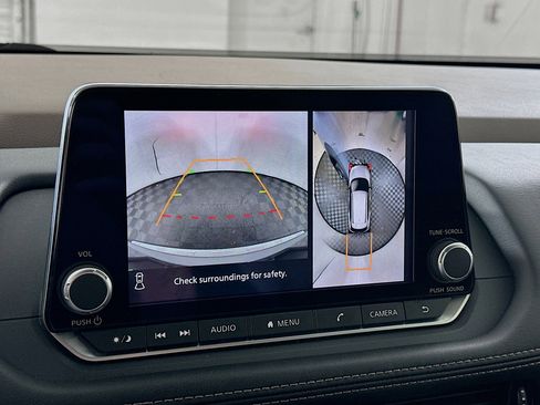 Used 2023 Nissan Rogue SL image 22