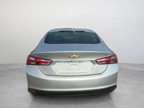 Used 2021 Chevrolet Malibu LT FWD image 4