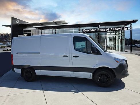 New 2025 Mercedes-Benz Sprinter 2500 image 1