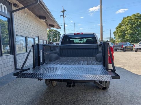 Used 2018 Chevrolet Silverado 2500 W/T RWD image 25