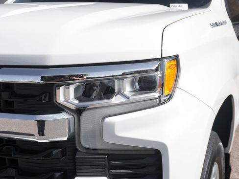 Used 2023 Chevrolet Silverado 1500 LT image 14