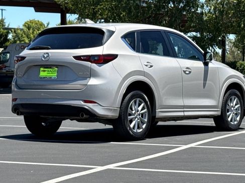 Used 2024 MAZDA CX-5 AWD 2.5 S w/ Select Package image 11