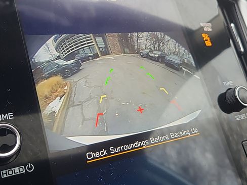 Used 2021 Subaru Legacy Premium image 9