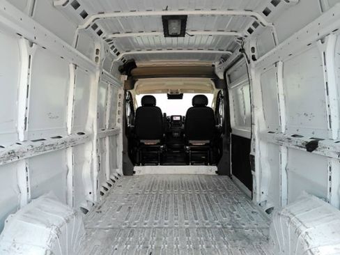 Used 2025 RAM ProMaster 2500 w/ Convenience Group FWD image 7
