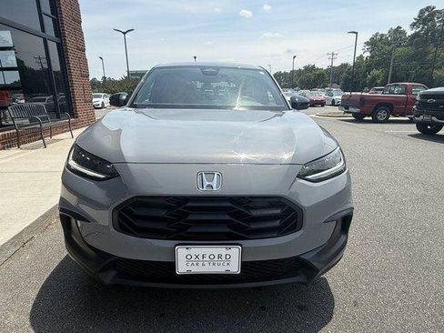 Used 2023 Honda HR-V Sport image 10