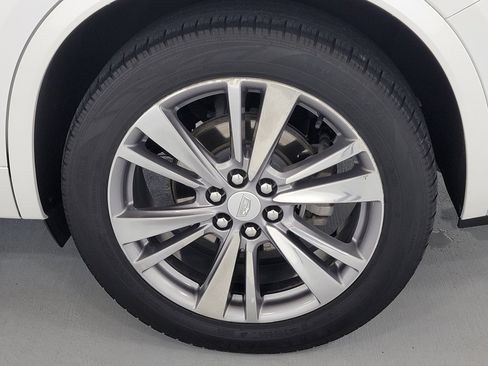 Used 2020 Cadillac XT6 Premium Luxury image 12