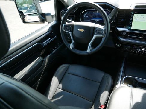 Used 2024 Chevrolet Silverado 3500 LTZ w/ LTZ Premium Package AWD/4WD image 18