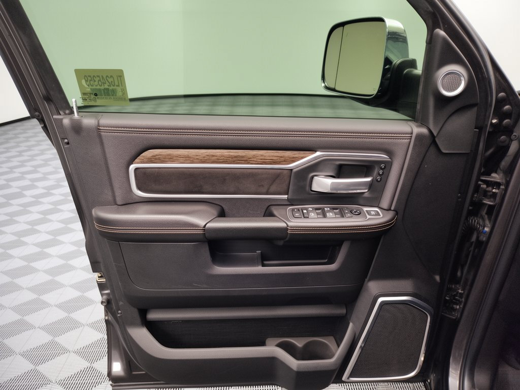 Used 2020 RAM 2500 Laramie AWD/4WD image 14