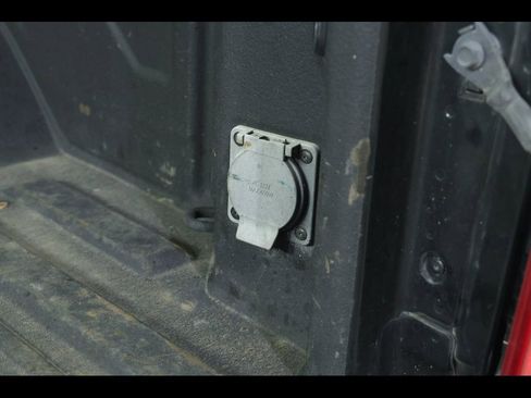 Used 2024 Chevrolet Silverado 2500 LT w/ Convenience Package image 21