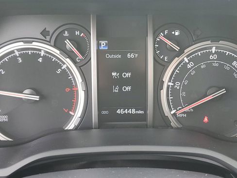 Used 2023 Toyota 4Runner TRD Off-Road Premium w/ Moonroof Package AWD/4WD image 23