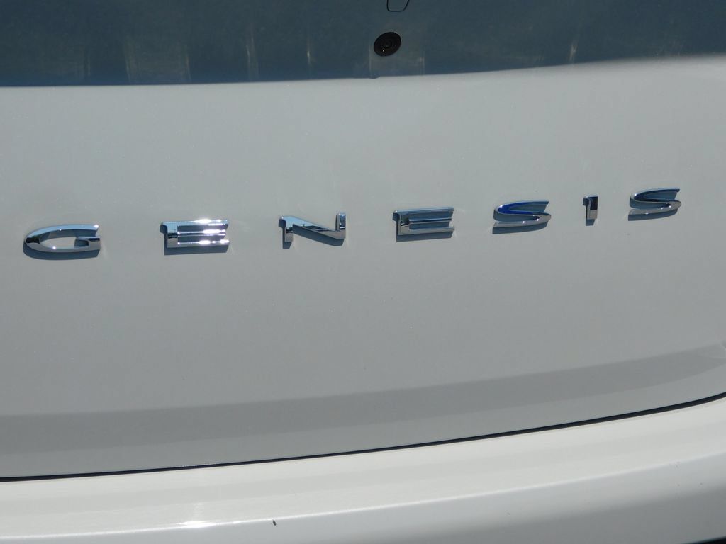 Used 2025 Genesis G70 2.5T AWD/4WD image 36