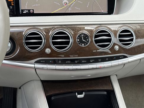Used 2015 Mercedes-Benz S 550 Sedan image 38