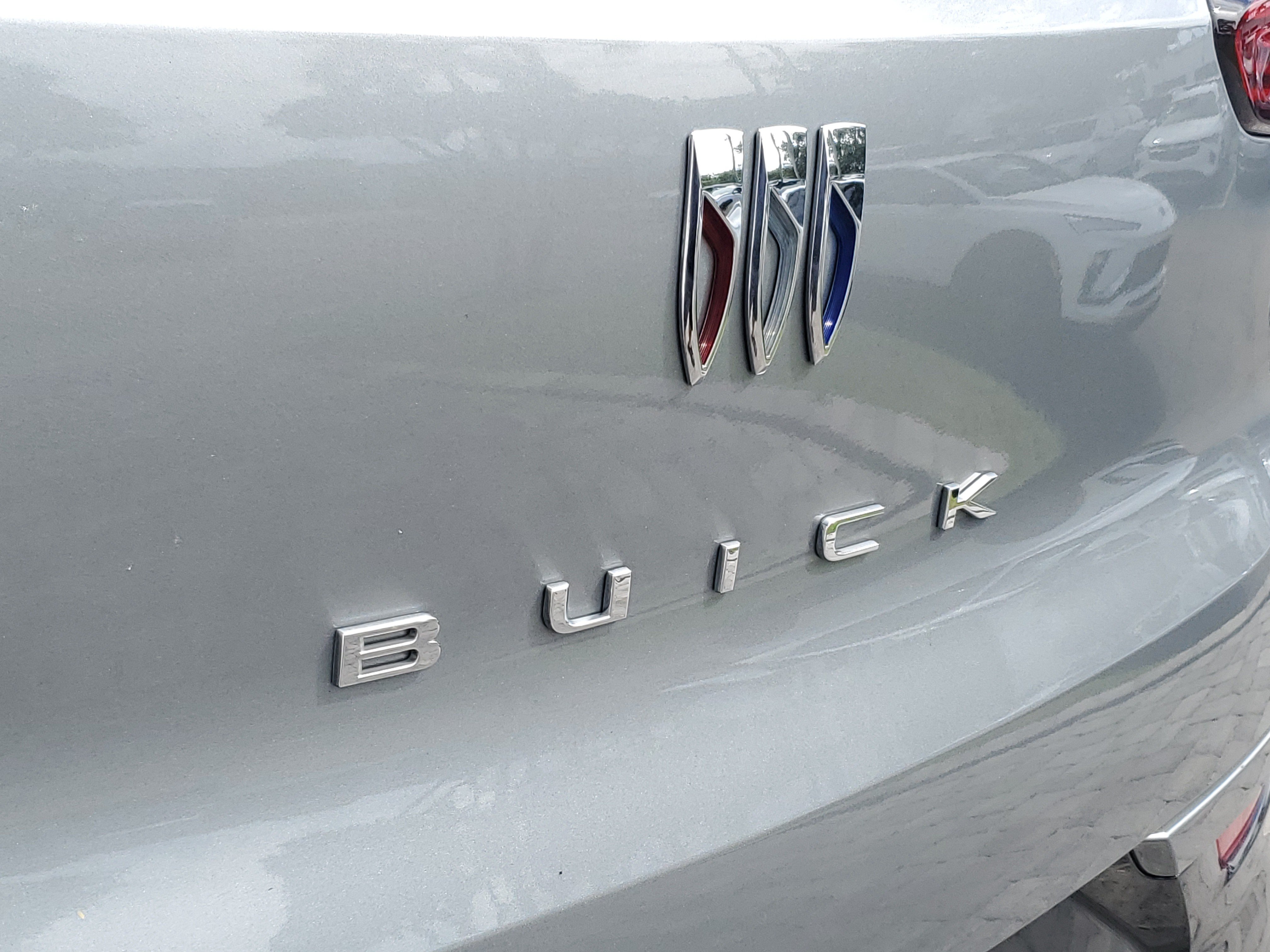 Used 2024 Buick Encore GX Sport Touring w/ Comfort Package FWD image 9