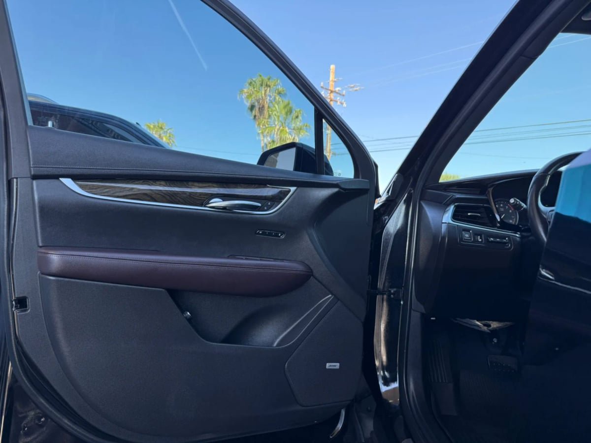 Used 2020 Cadillac XT6 Premium Luxury FWD image 37