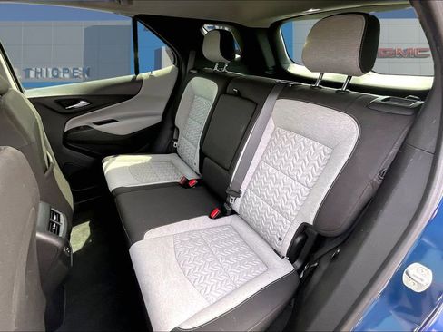 Used 2023 Chevrolet Equinox LS AWD/4WD image 22