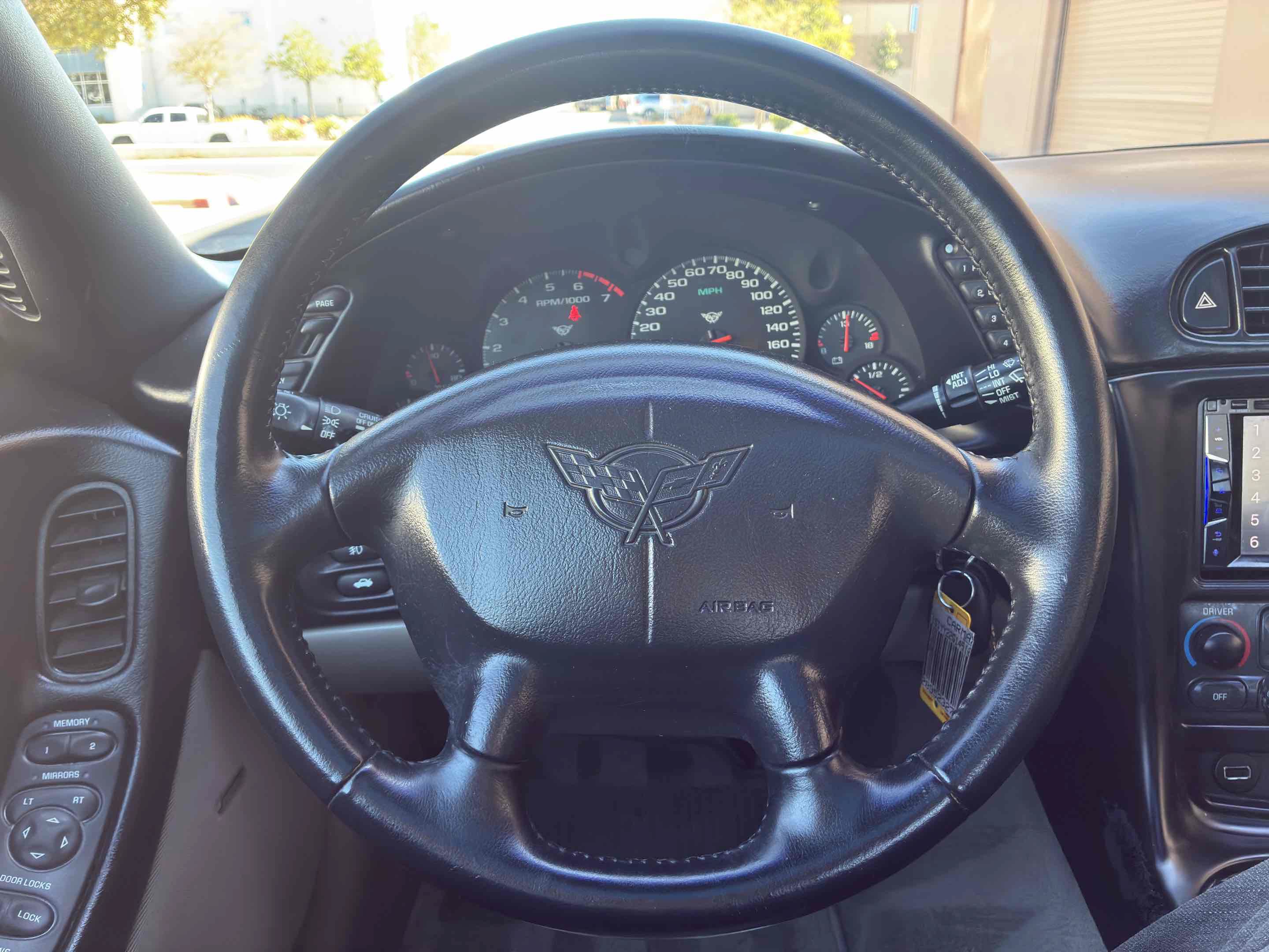 Used 2004 Chevrolet Corvette Coupe w/ Preferred Equipment Group RWD image 19