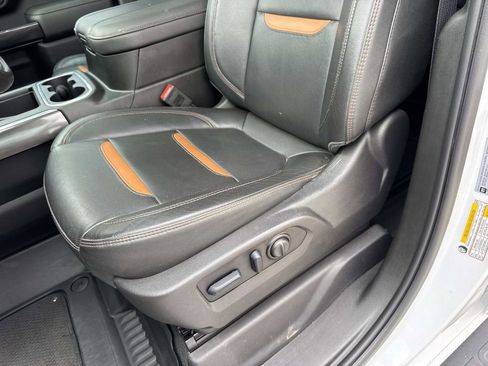 Used 2023 GMC Sierra 2500 AT4 w/ AT4 Preferred Package AWD/4WD image 34