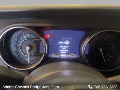 Used 2023 Jeep Wrangler Unlimited Sahara w/ Cold Weather Group AWD/4WD image 18