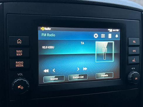 Used 2023 Mercedes-Benz Metris Passenger image 18