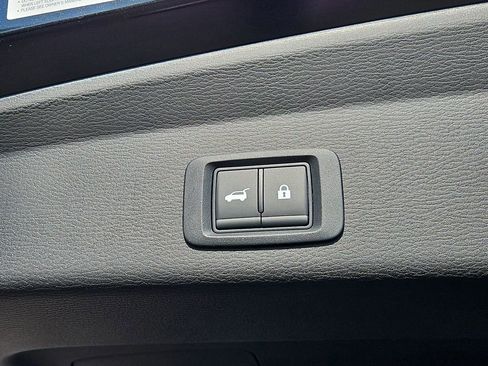 New 2026 Mitsubishi Outlander SEL image 7