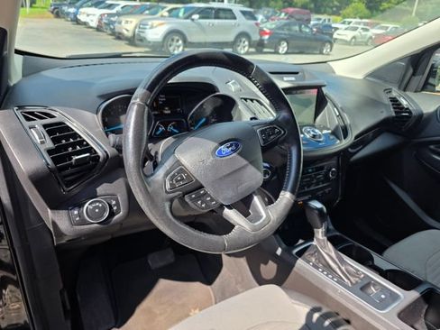 Used 2017 Ford Escape Titanium FWD image 13