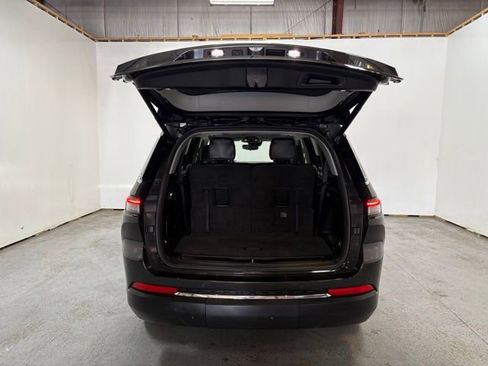 Certified 2022 Jeep Grand Cherokee L Limited image 8