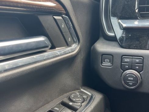 Used 2024 Chevrolet Silverado 1500 LT Trail Boss image 32