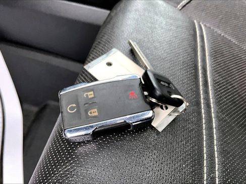 Used 2018 GMC Sierra 1500 Denali w/ Denali Ultimate Package image 10