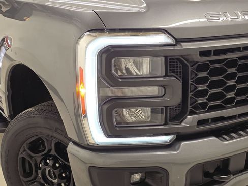 Used 2023 Ford F250 XLT w/ XLT Premium Package AWD/4WD image 59