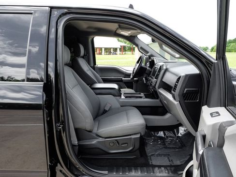Used 2019 Ford F150 XLT w/ Equipment Group 302A Luxury AWD/4WD image 39