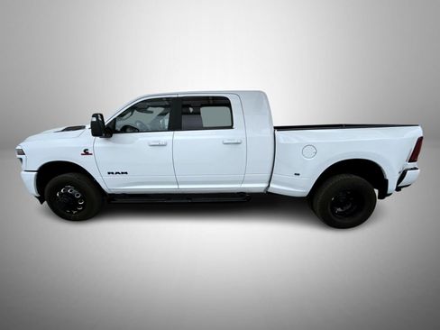 New 2026 RAM 3500 Laramie AWD/4WD image 8