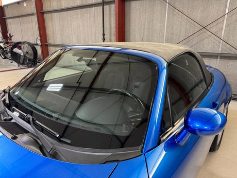 Used 2006 MAZDA MX-5 Miata Touring RWD image 28